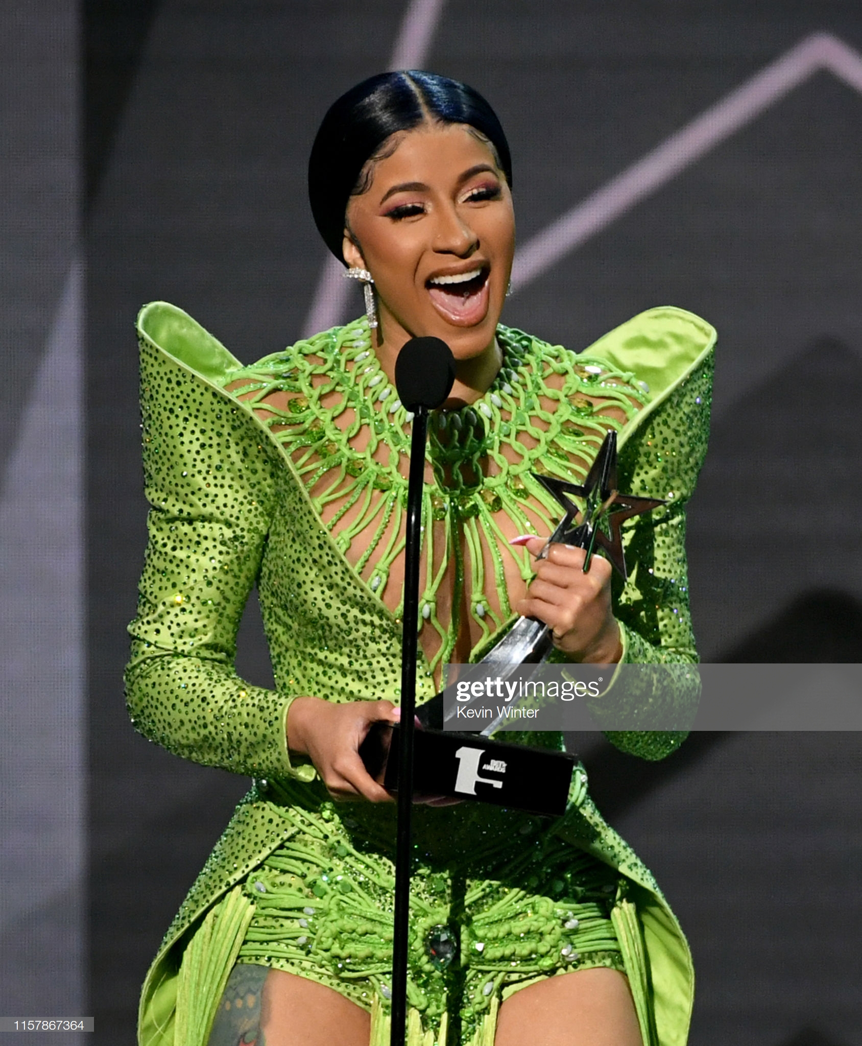 Photo of HERE ARE ALL THE WINNERS FROM THE 2019 BET AWARDS