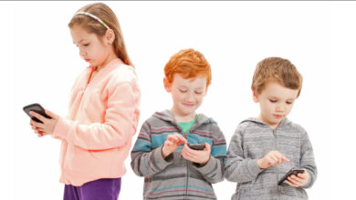 Photo of SHOULD KIDS BELOW 16 HAVE SMARTPHONES